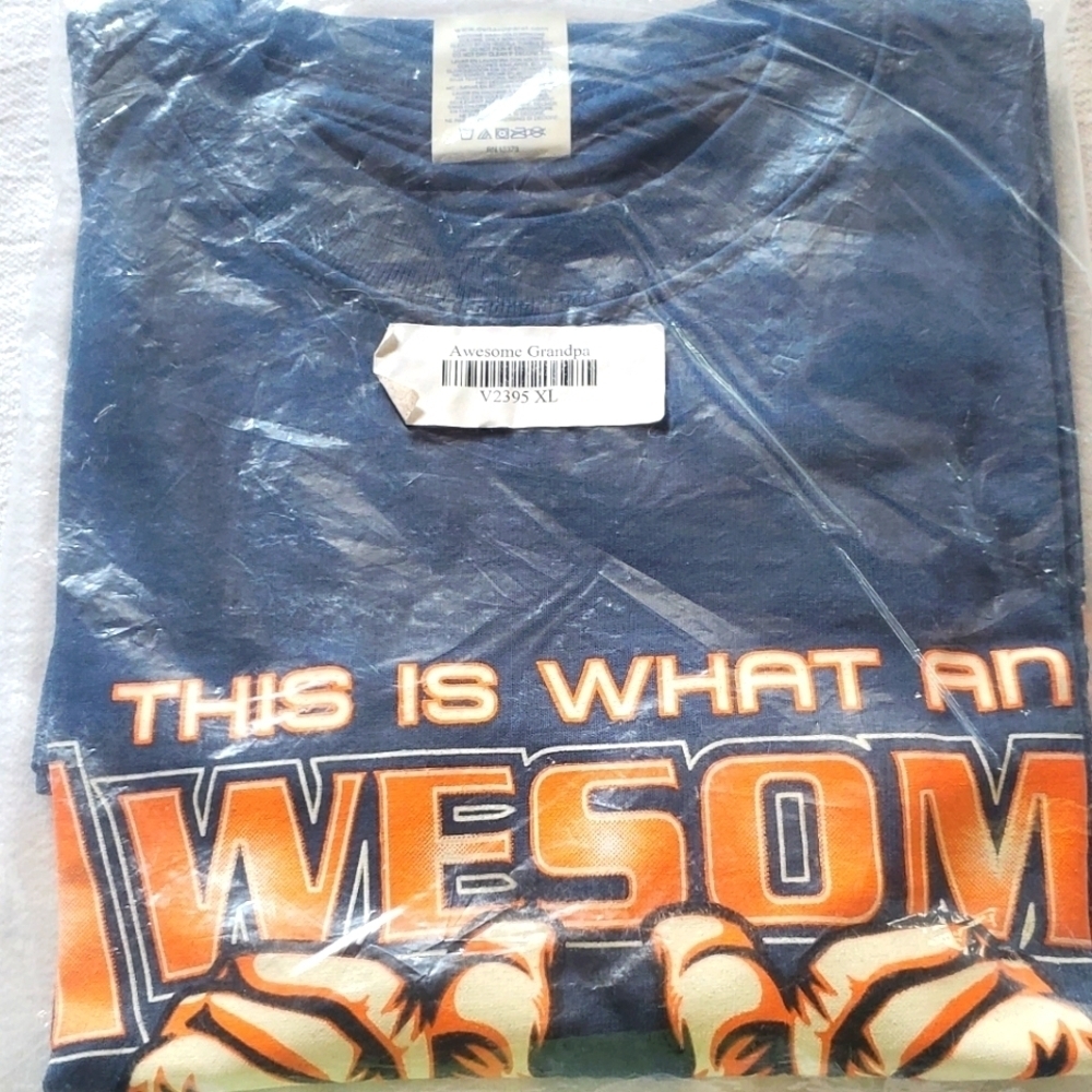 Delta Magnum Weight Mens Awesome Grandpa Graphic T-Shirt Navy Blue XL V2395